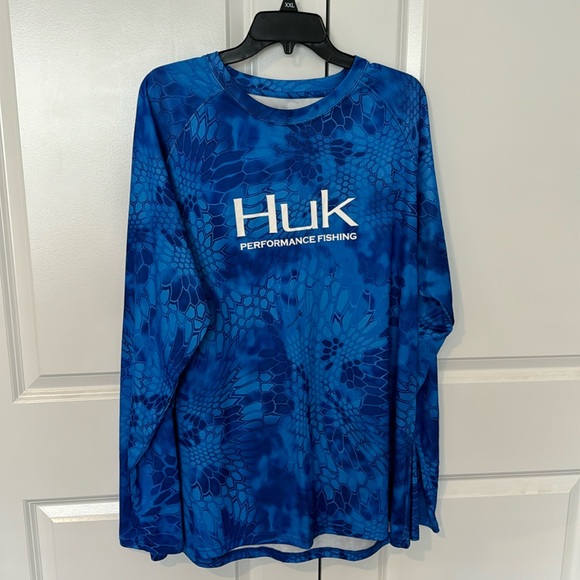 Huk - Picture 1 of 4